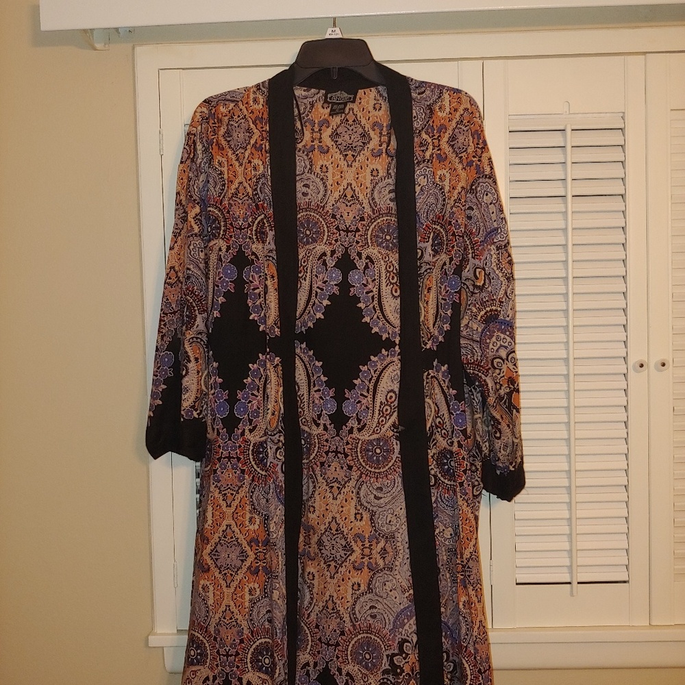 Long Shall Decorative Print Shrug